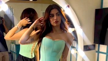 Uff! Elegance at it’s peak! Khushi Kapoor