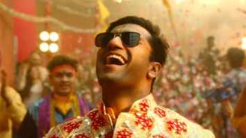 Vicky Kaushal is singing sensation Bhajan Kumar as he croons ‘Kanhaiya Twitter Pe Aaja’ in first song from The Great Indian Family, watch