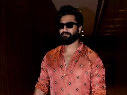 Vicky bhai nice look, paps compliment Vicky Kaushal