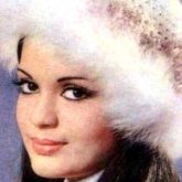 Zeenat Aman shares throwback picture and recalls an admirer's gift; says, “I popped it open and in it lay…”