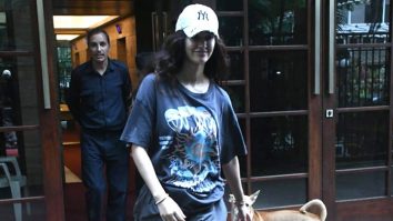 Disha Patani poses with fans as she gets clicked in the city