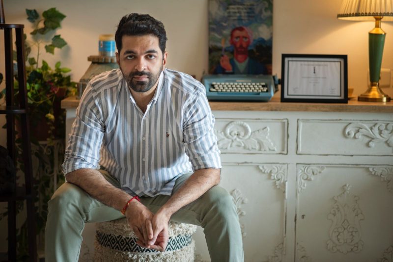 EXCLUSIVE: Sumit Arora talks about the process of writing dialogues for Jawan: “‘Mere paas maa hai’ was the kind of emotional impact I was hoping to achieve through ‘Bete ko haath lagane se pehle, baap se baat kar’” EXCLUSIVE: Sumit Arora talks about the process of writing dialogues for Jawan: “‘Mere paas maa hai’ was the kind of emotional impact I was hoping to achieve through ‘Bete ko haath lagane se pehle, baap se baat kar’”