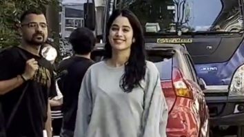 Janhvi Kapoor flashes a cute smile for paps as she gets clicked
