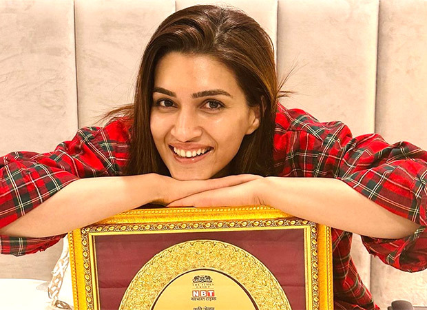 Kriti Sanon receives prestigious “Woman Of The Year” award; see post
