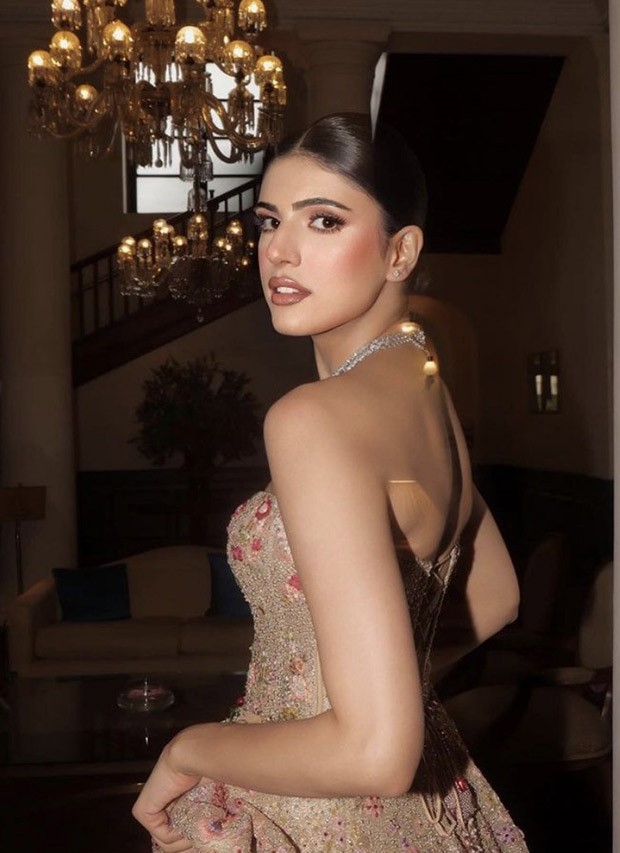 Medha Rana sparkles in Tarun Tahiliani's shimmery lehenga
