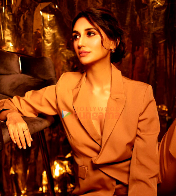 nikita dutta1 1 3