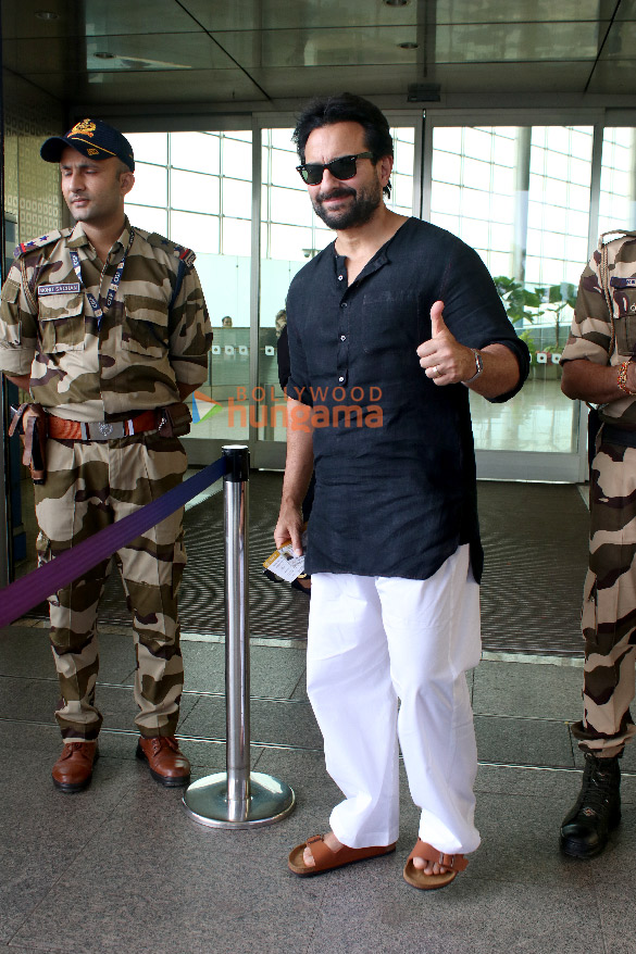photos aditya roy kapur ananya panday and saif ali khan snapped at the airport 6