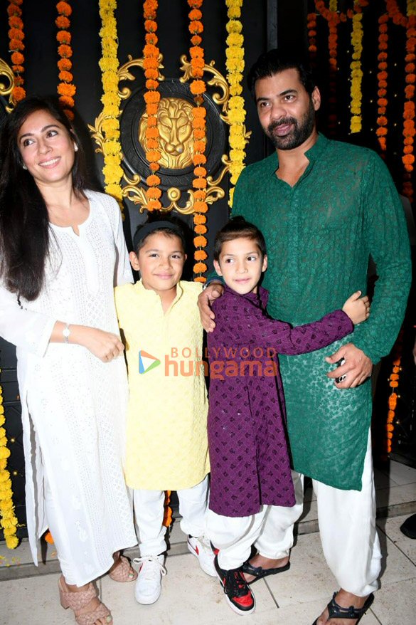 photos celebs grace ektaa r kapoors ganesh chaturthi celebrations 6