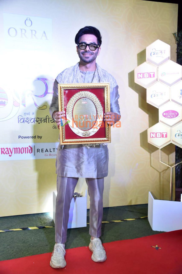photos celebs grace the 73rd anniversary of nbt 4