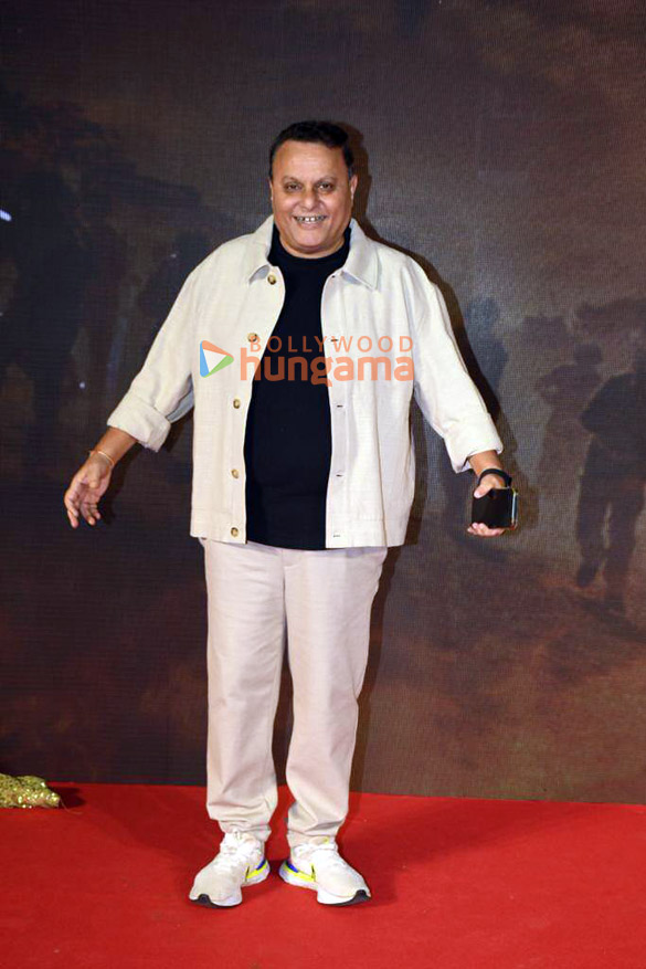 photos celebs grace the success bash of gadar 26 32
