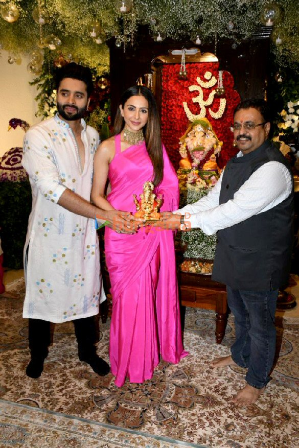 photos celebs snapped at cms residence for ganpati darshan 2