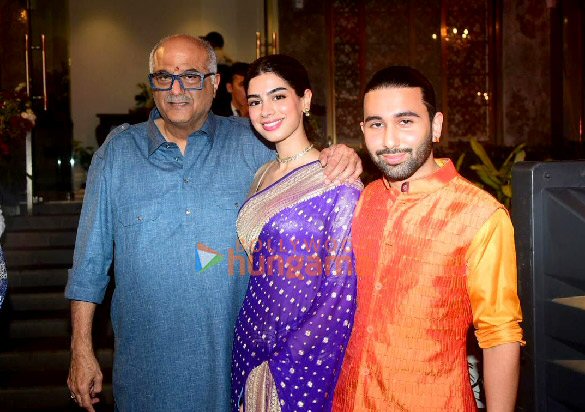 photos celebs snapped at cms residence for ganpati darshan 3 2