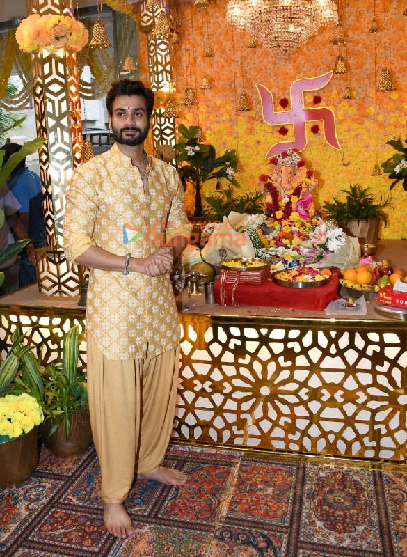 photos celebs snapped at t series office for ganpati darshan 5