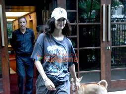 Photos: Disha Patani snapped outside a dance class in Bandra