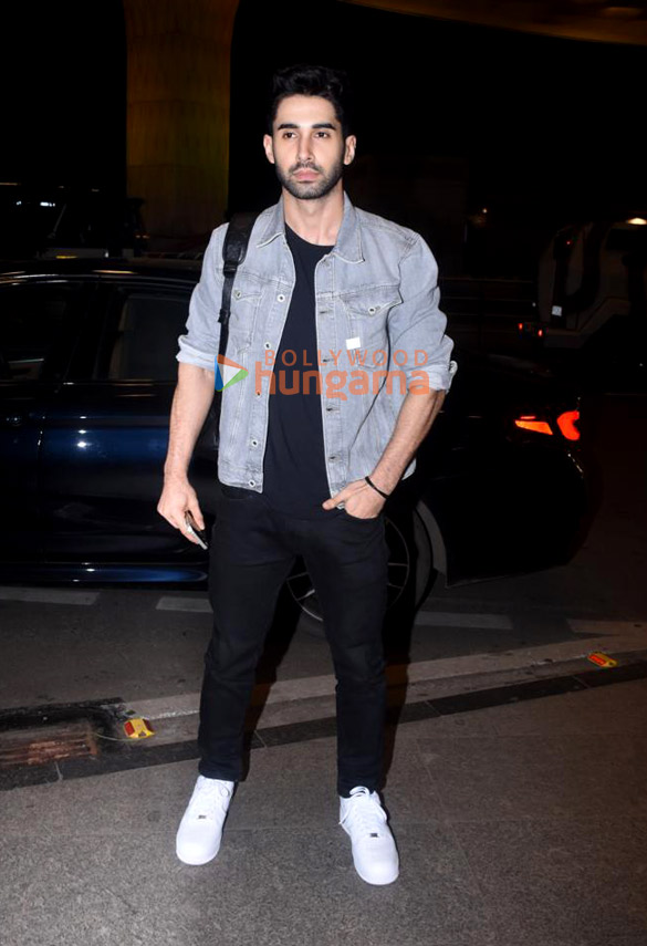 photos karan johar apoorva mehta and laksh lalwani snapped at the airport 5