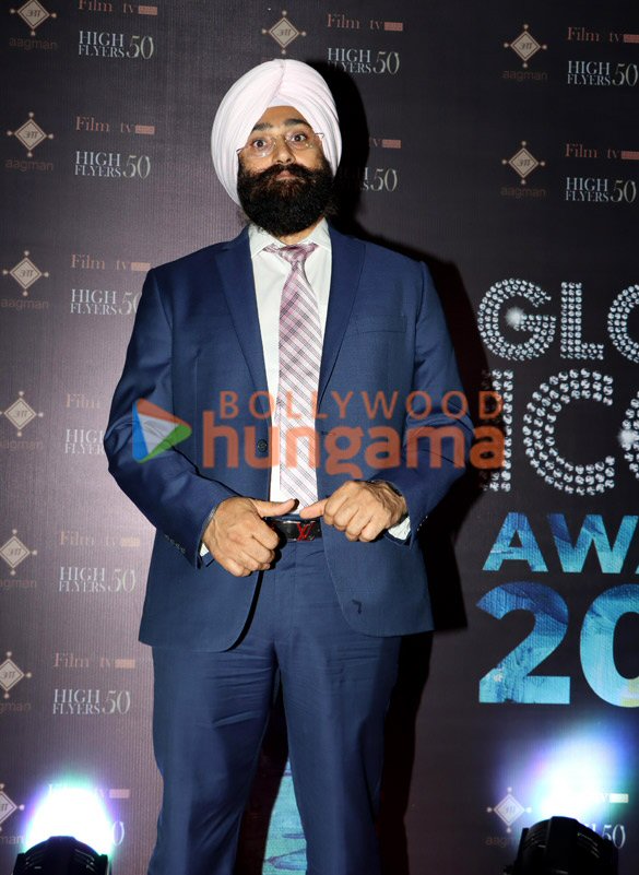 photos koena mitra snapped conferring the winners of the 4th edition 6