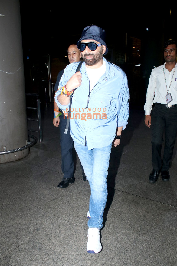photos mouni roy nimrat kaur shekhar suman and others snapped at the airport1 1