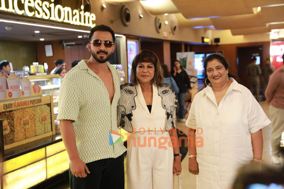 photos raghubir yadav seema pahwa and others grace the trailer launch of yaatris 3
