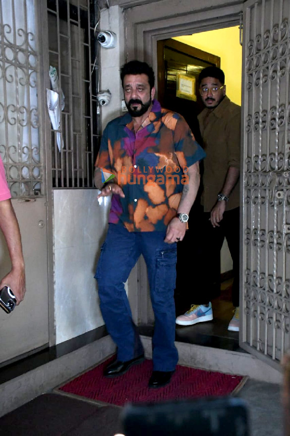 photos sanjay dutt snapped at a dubbing studio 4