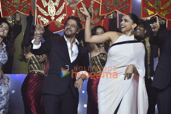 Photos: Shah Rukh Khan, Deepika Padukone and others snapped at the Jawan press conference Photos: Shah Rukh Khan, Deepika Padukone and others snapped at the Jawan press conference