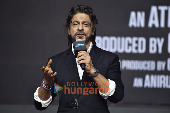 photos shah rukh khan snapped at the jawan press conference 4