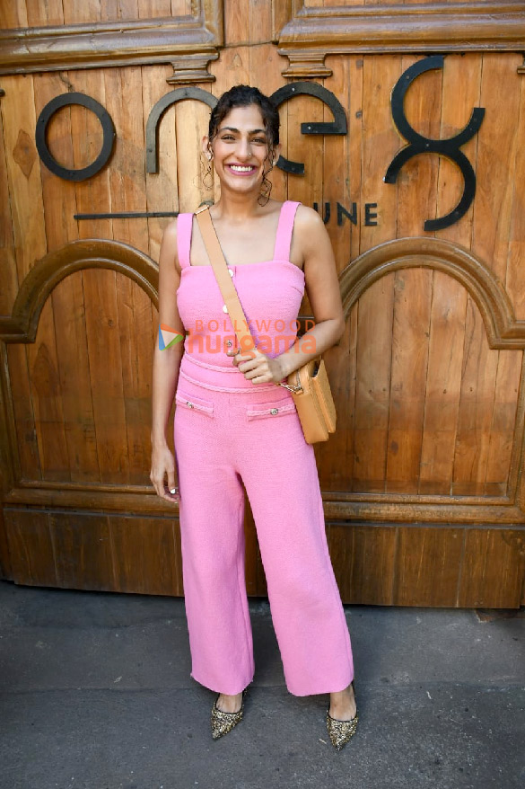 photos shama sikander kubbra sait and others snapped at one8 commune in juhu 5