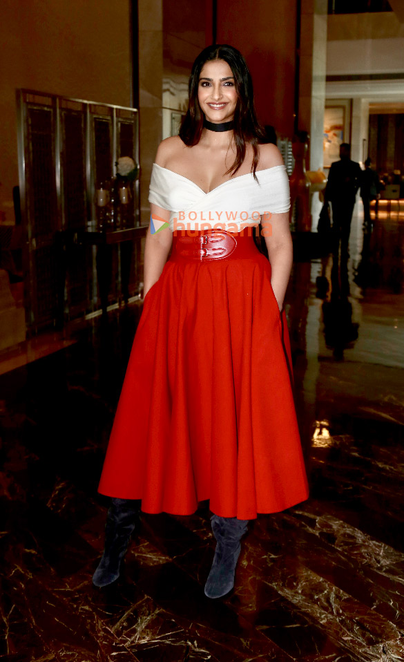 photos sonam kapoor ahuja launches new range of pregnancy care solution for pregaforyou 6