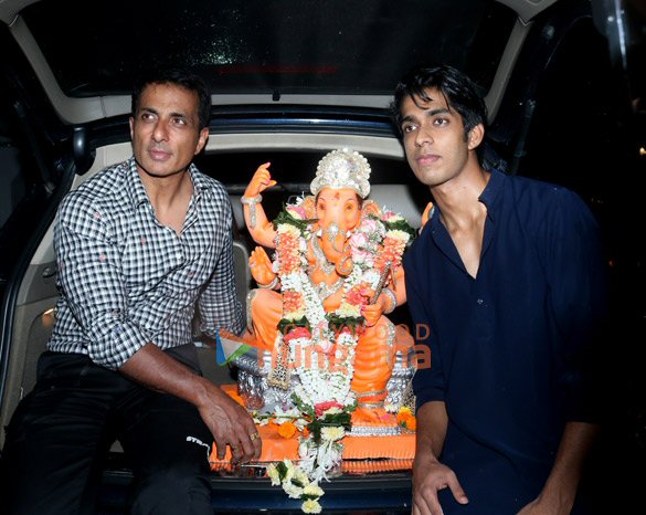 photos sonu sood snapped during ganesh visarjan 6