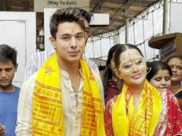 Photos: Uorfi Javed and Pratik Sehajpal snapped at Siddhivinayak Temple