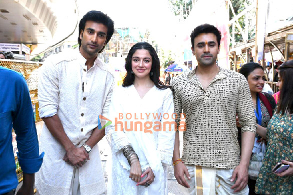 photos varun dhawan divya khosla kumar and others snapped at lalbaugcha raja 3