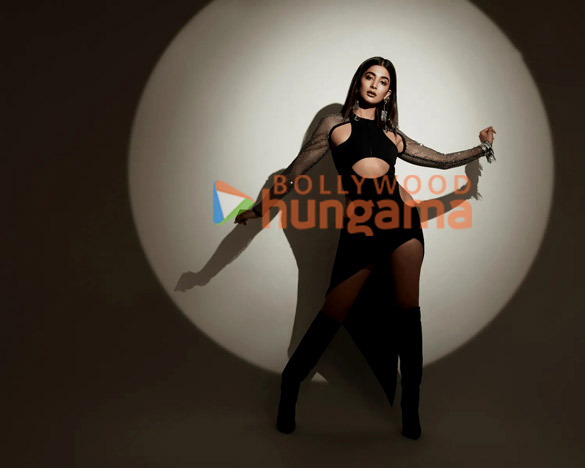 pooja hegde 4 88