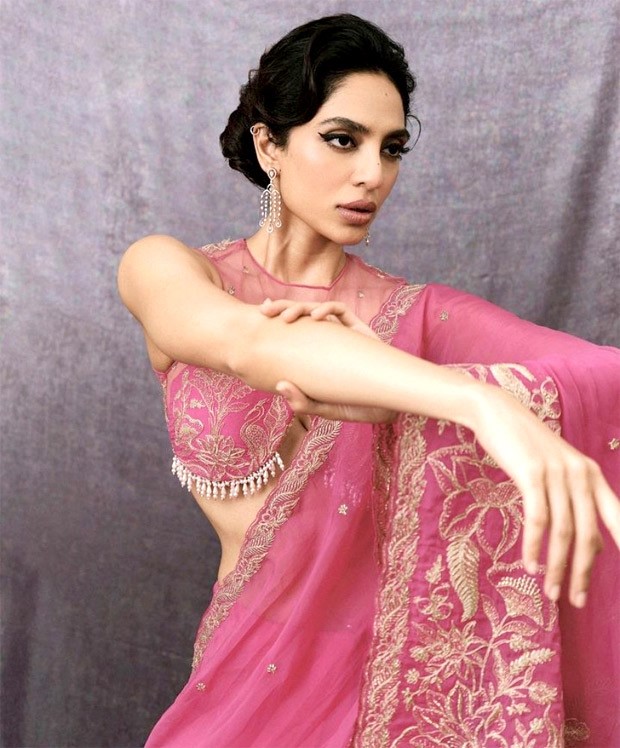 Sobhita Dhulipala looks every bit of an ethnic diva in pink embellished saree
