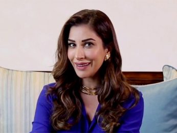 What’s In My Bag With Sophie Choudry | Bollywood Hungama