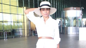 Wow! What do you think of Shriya Saran’s holiday themed airport look