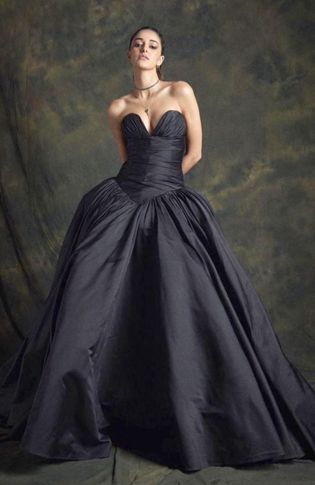 Ananya Panday tops up the drama in voluminous black gown at Elle Awards