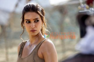 Ganapath movie stills