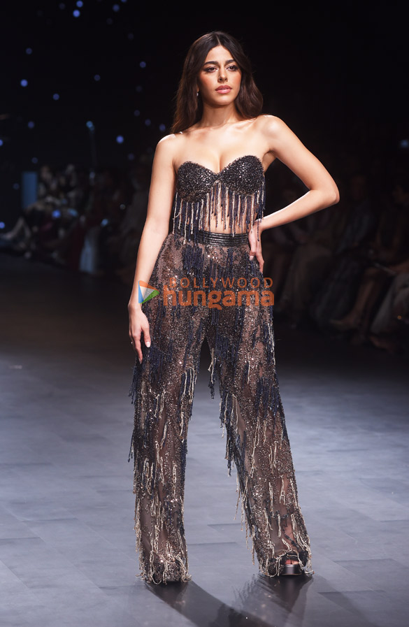 photos alaya f hina khan and others walk the ramp at lakme fashion week 2023 5