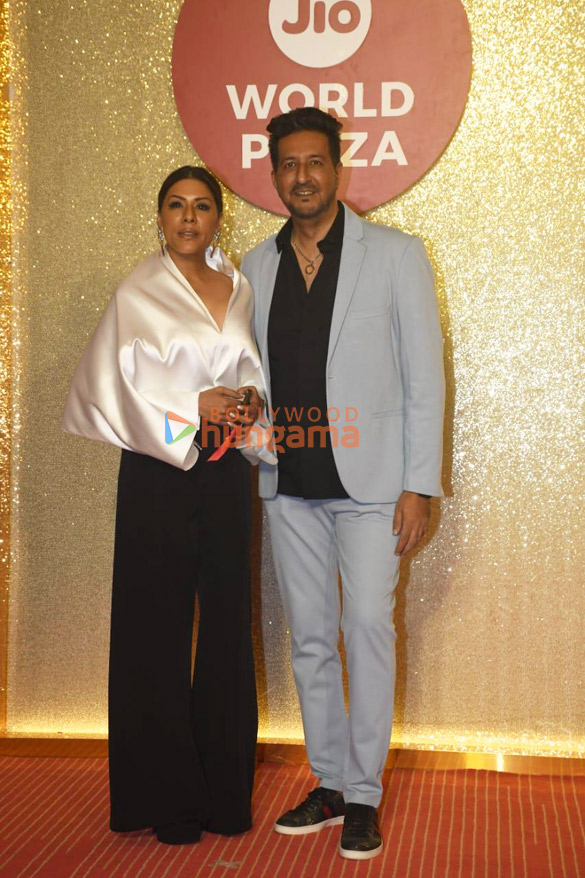photos alia bhatt deepika padukone and others snapped at jio world plaza launch 190 1