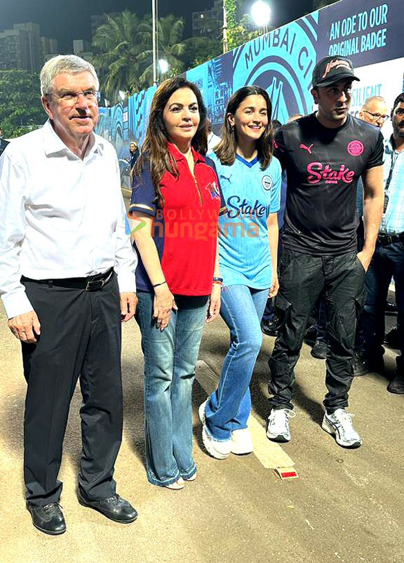 photos alia bhatt ranbir kapoor and nita ambani snapped at the indian super league in mumbai 3