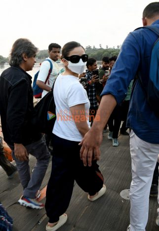 Photos: Alia Bhatt and Kapil Sharma snapped at Versova jetty