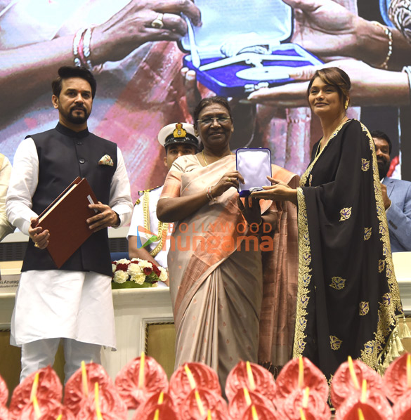 photos celebs grace 69th national awards 009 10