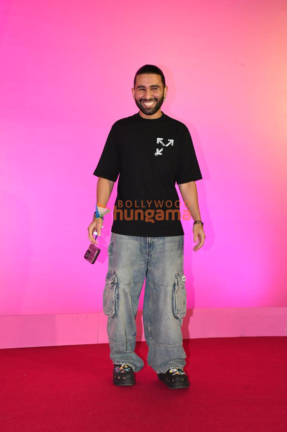 photos celebs grace the premiere of thank you for coming 0087 37