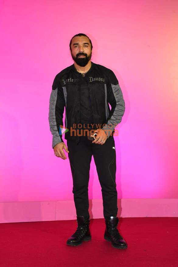 photos celebs grace the premiere of thank you for coming 0087 39