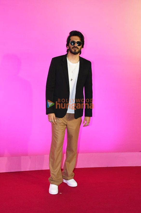 photos celebs grace the premiere of thank you for coming 0099 5