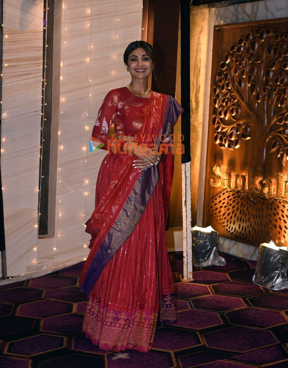 photos celebs snapped during kalyan jewellers durga puja in kochi 5 2