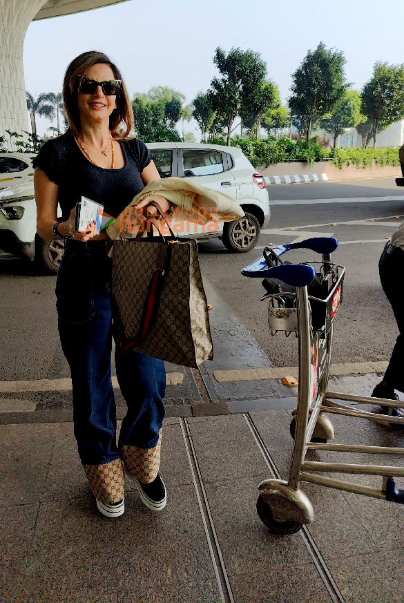 photos daisy shah and sussanne khan snapped at the airport 2