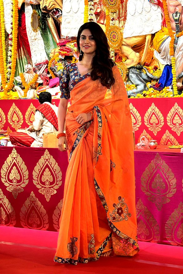 photos kajol jaya bachchan tanishaa mukerji and others at durga puja celebrations 9