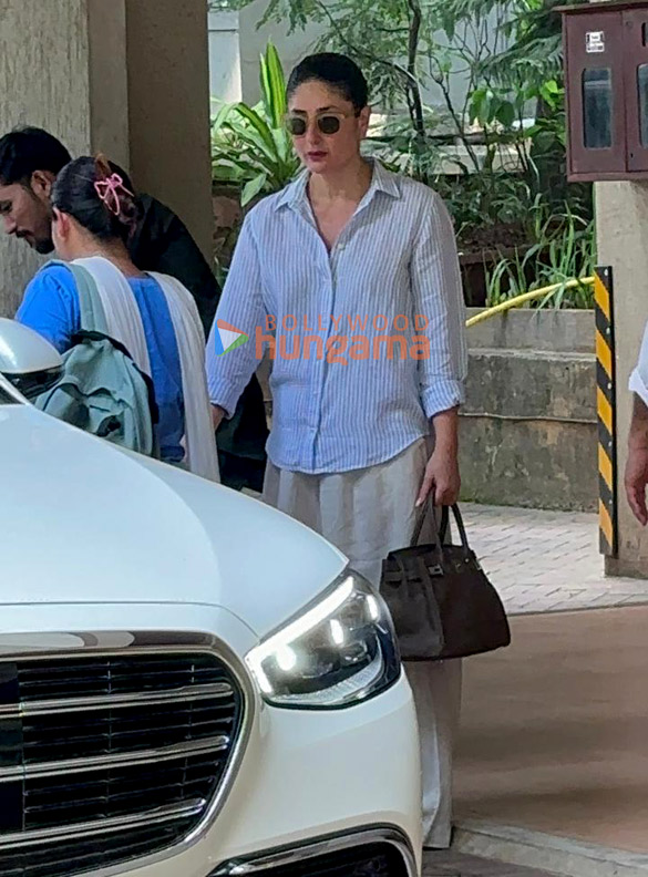 photos kareena kapoor khan snapped in bandra 2 19
