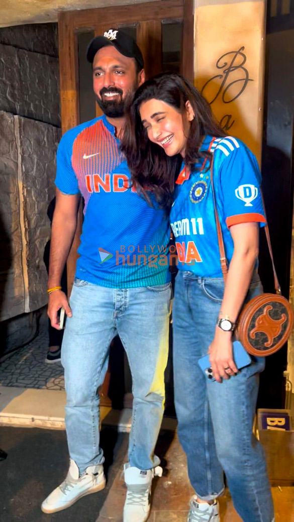 photos karishma tanna and varun bangera snapped in bandra 3 3