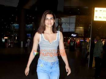 Photos: Kriti Sanon, Alia Bhatt, Ananya Panday and others snapped at the airport Photos: Kriti Sanon, Alia Bhatt, Ananya Panday and others snapped at the airport